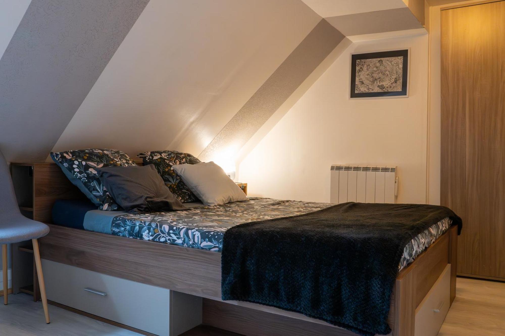 Appartement Au Centre Ville Historique Le Vieux Langres Luaran gambar